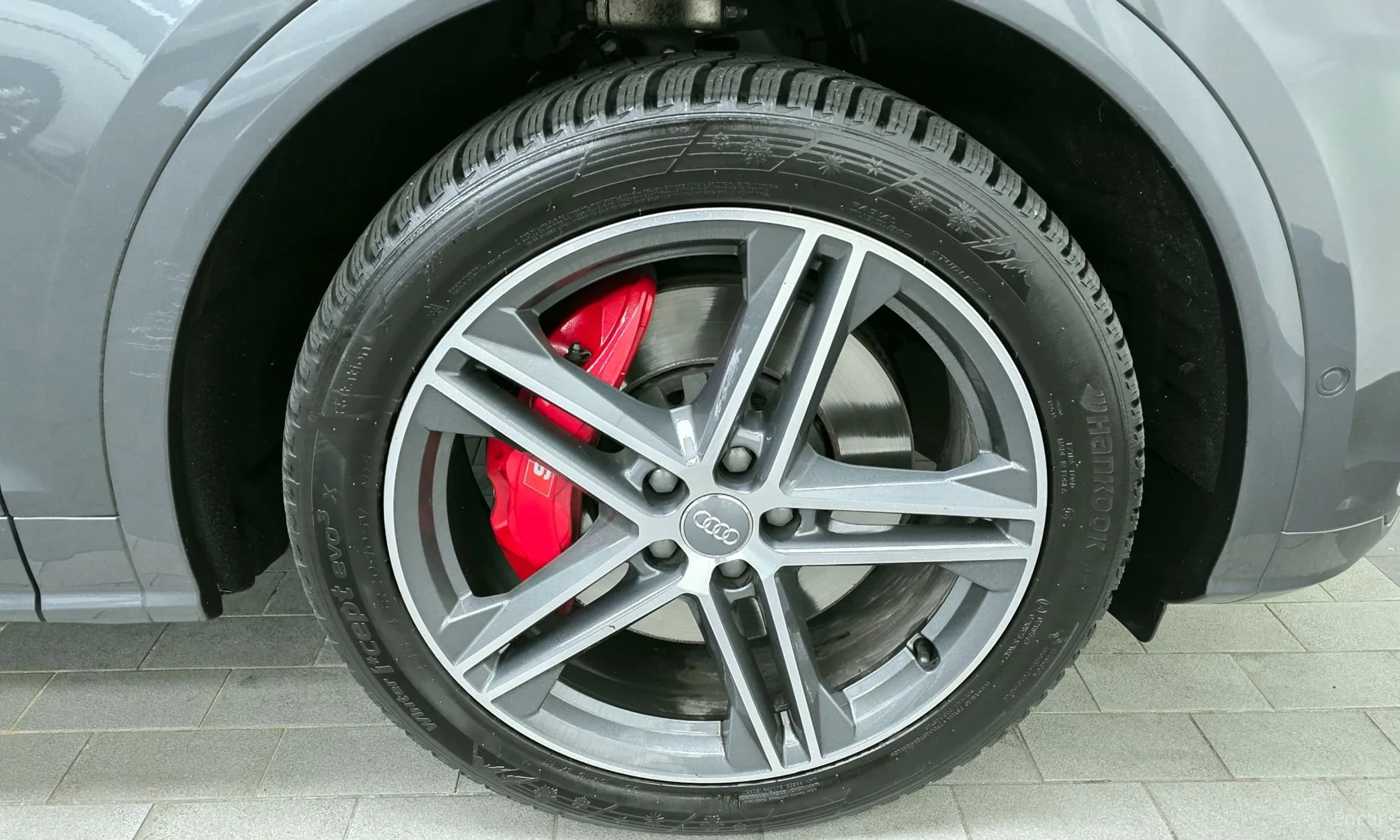 SQ5 (FY)