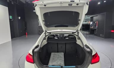 Series 4 (F32)