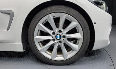 Series 4 (F32)