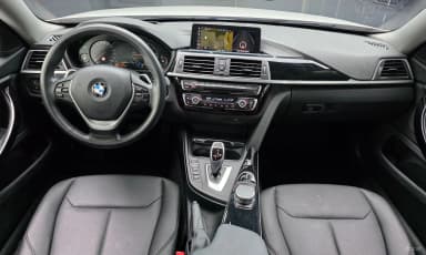 Series 4 (F32)