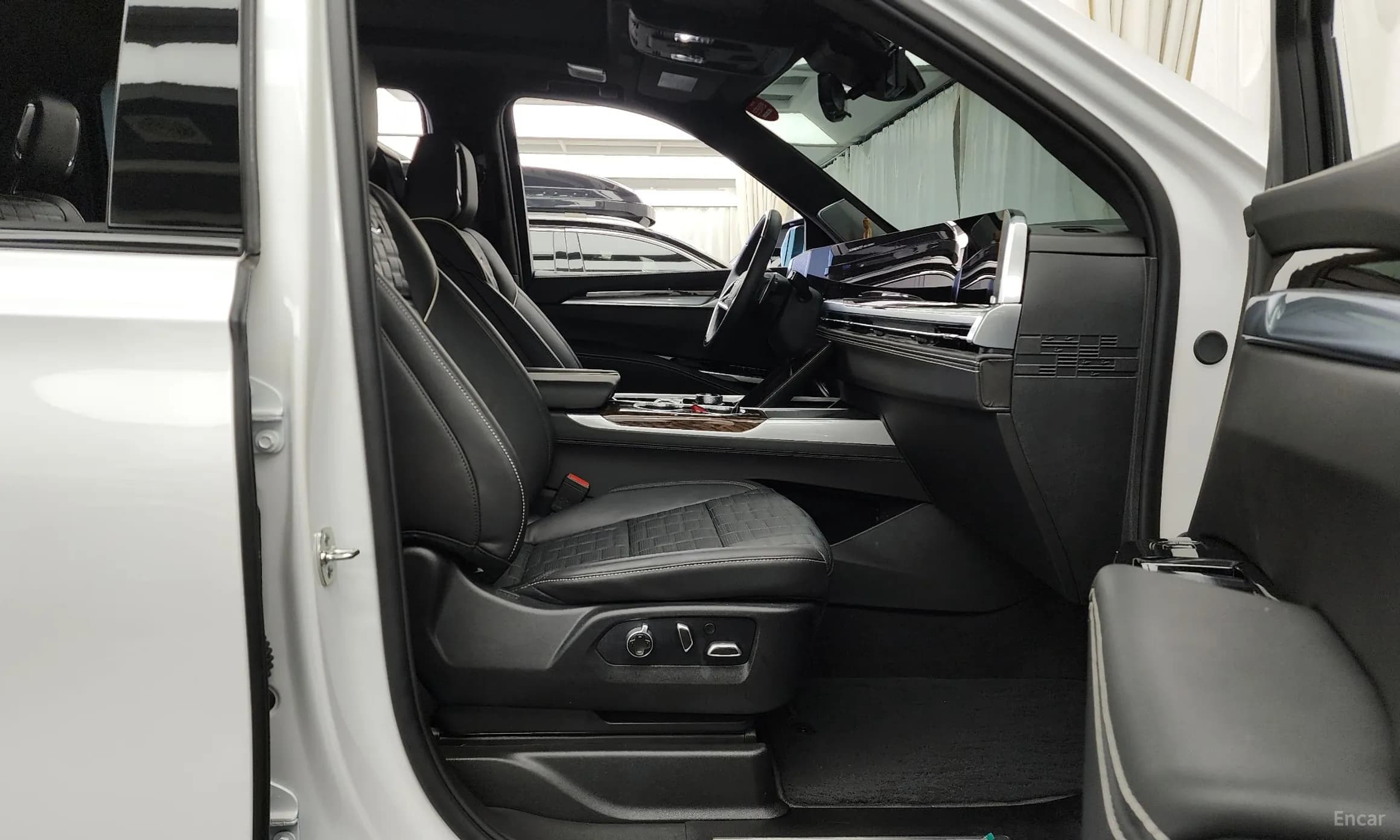 Escalade 5th Generation