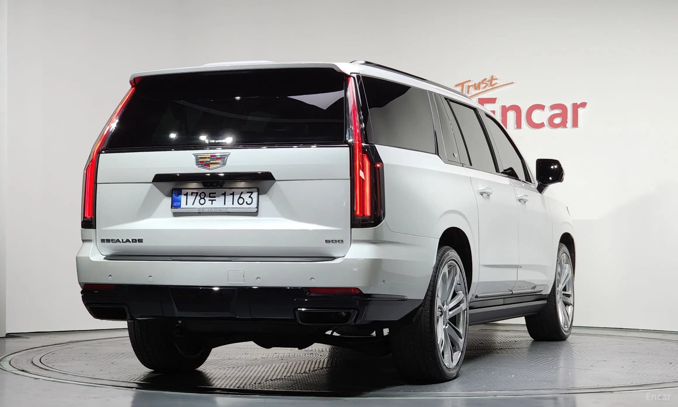 Escalade 5th Generation