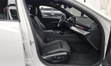 5 Series (G60)