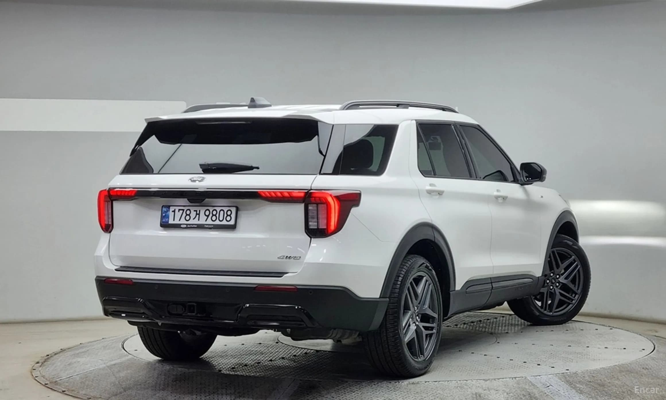 Explorer 6th Generation