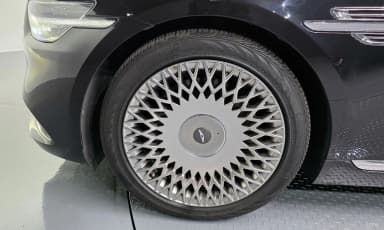 G90