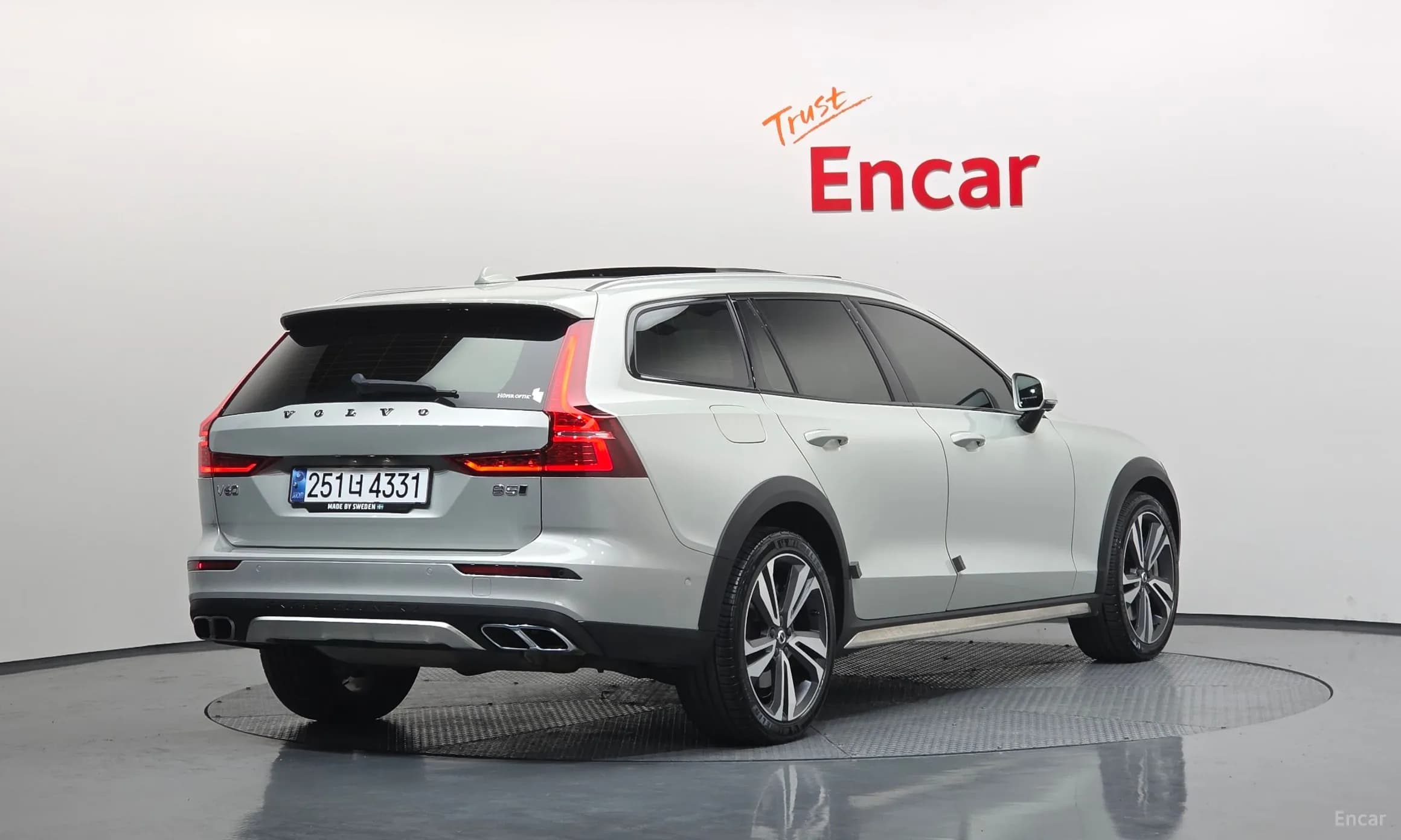 V60 Cross-Country 2nd Generation