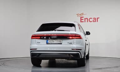 Q8 (4M)