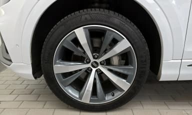 Q8 (4M)