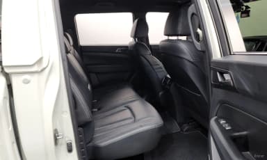 Rexton Sports Khan
