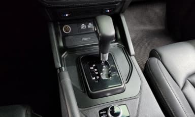 Rexton Sports Khan