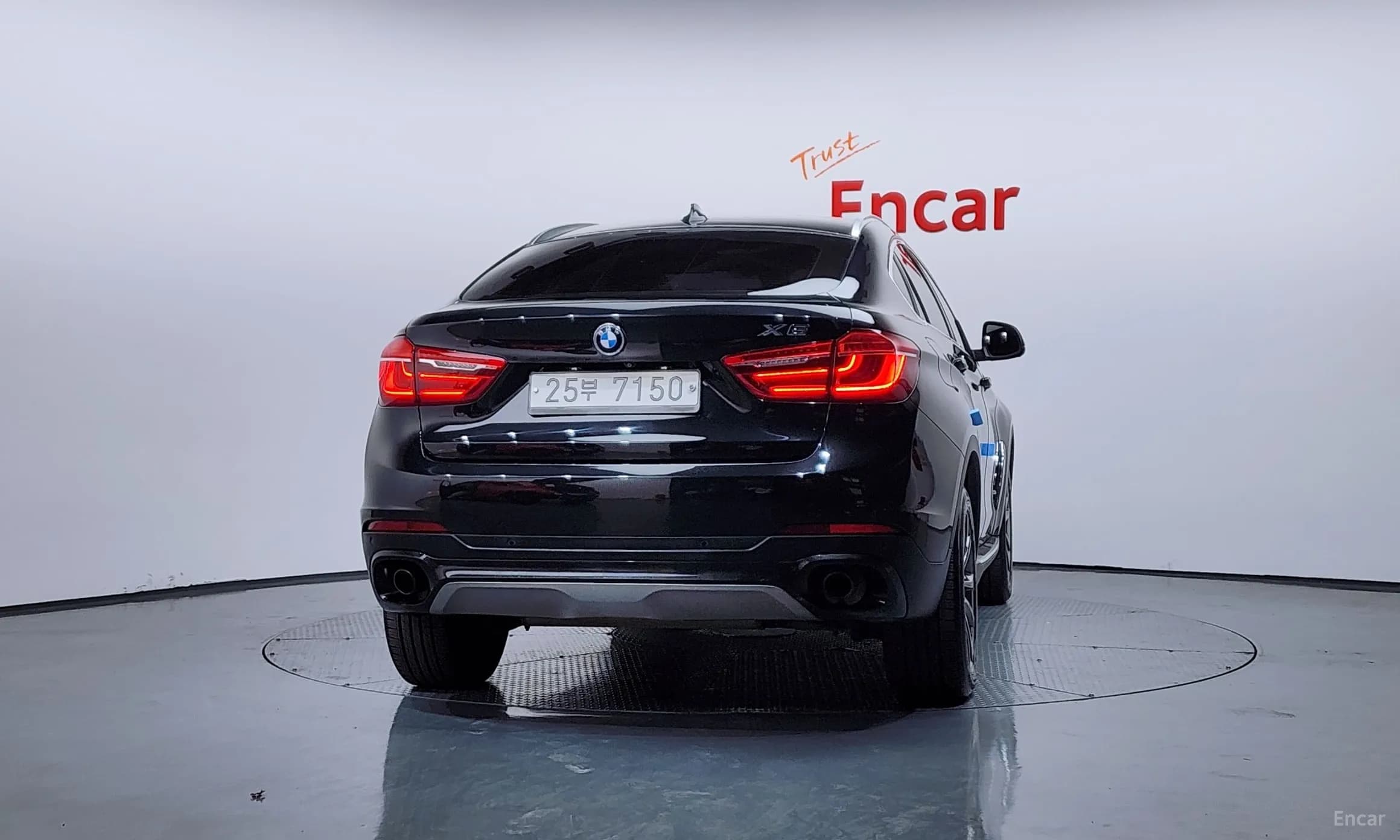X6 (F16)