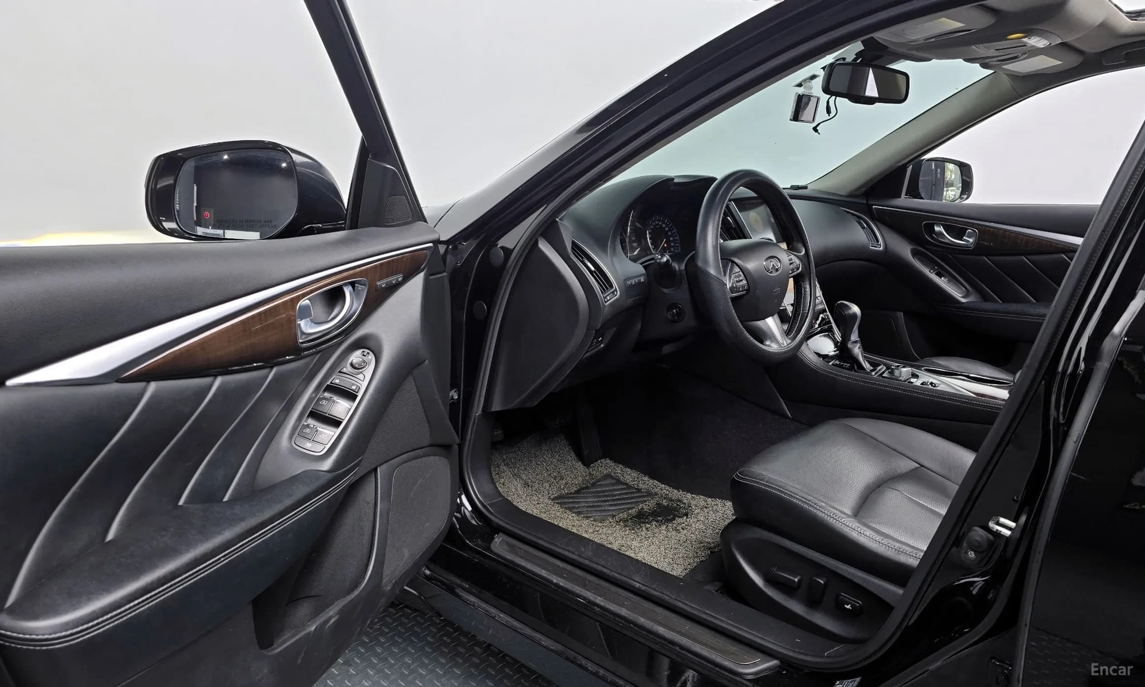 Q50