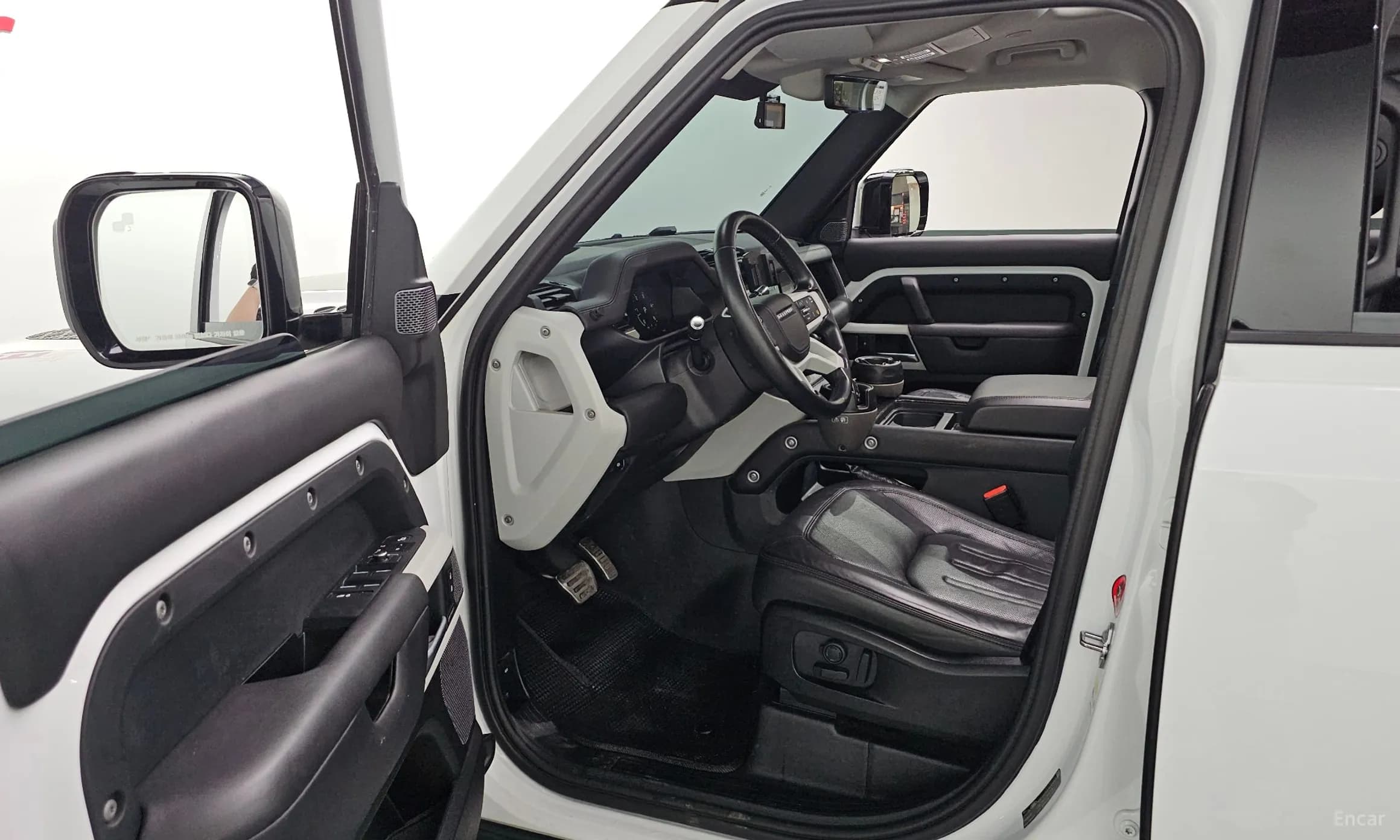 Defender (L663)