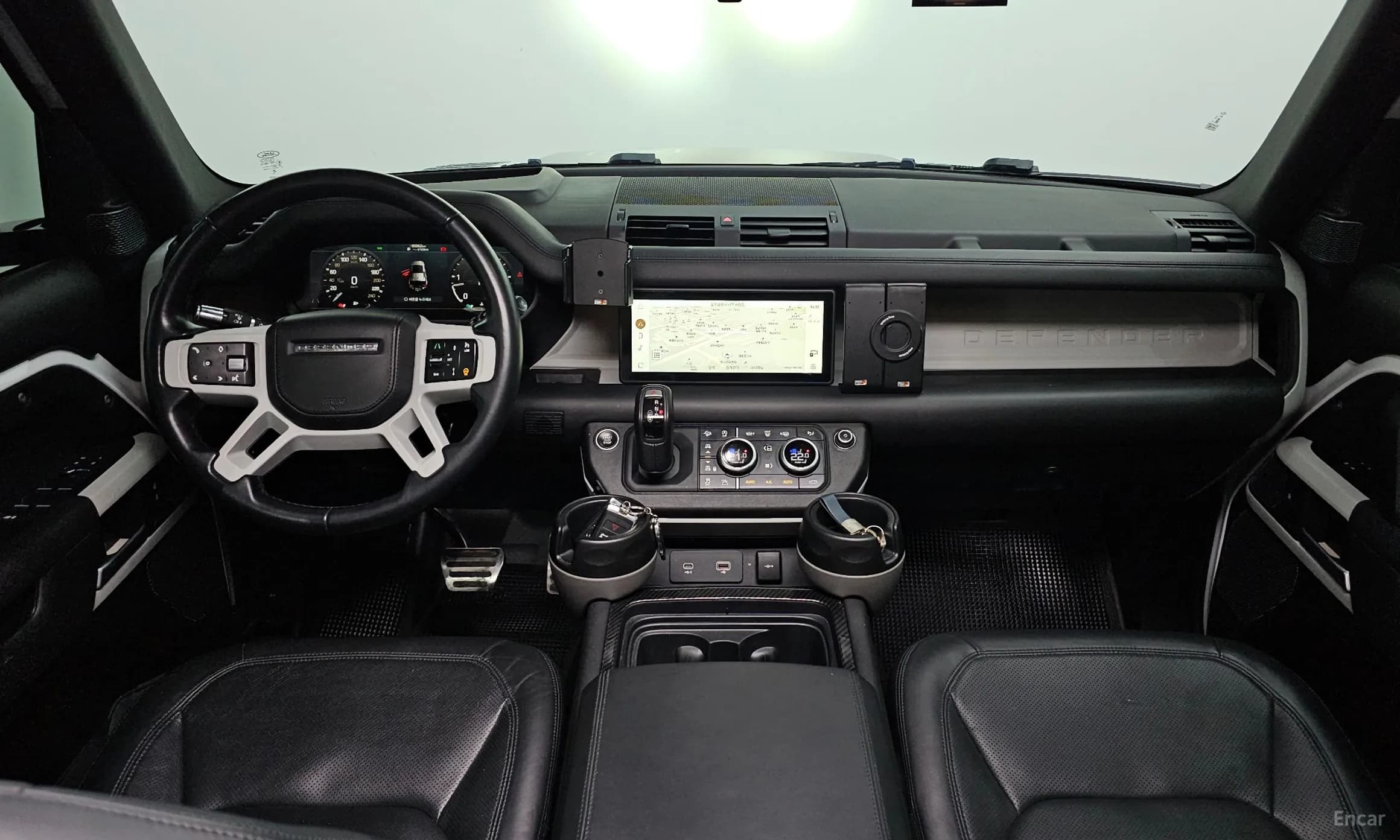 Defender (L663)