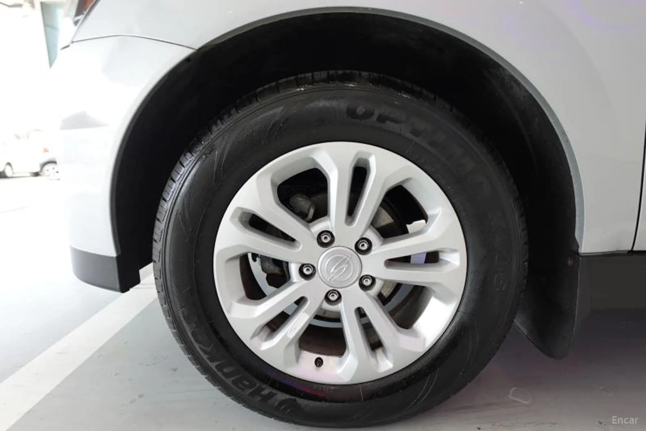 Korando Sports