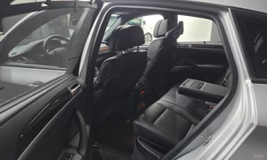 X6 (E71)