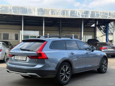 V90 Cross Country