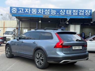 V90 Cross Country