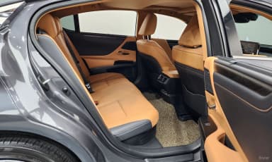 ES300h 7th Generation