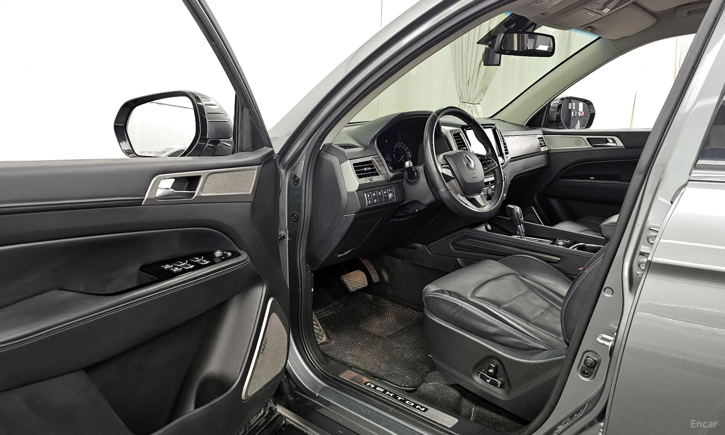 G4 Rexton