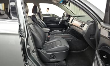 G4 Rexton