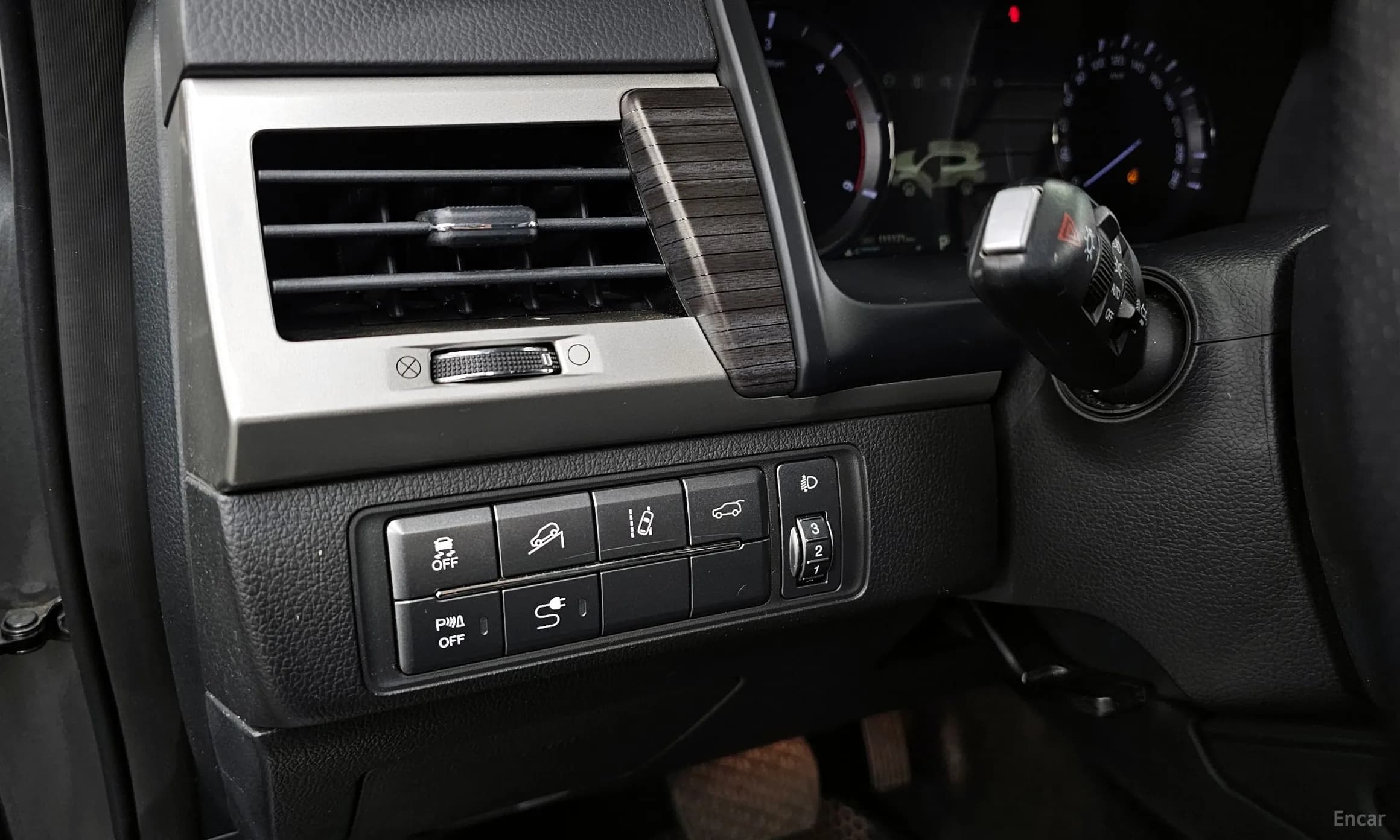 G4 Rexton