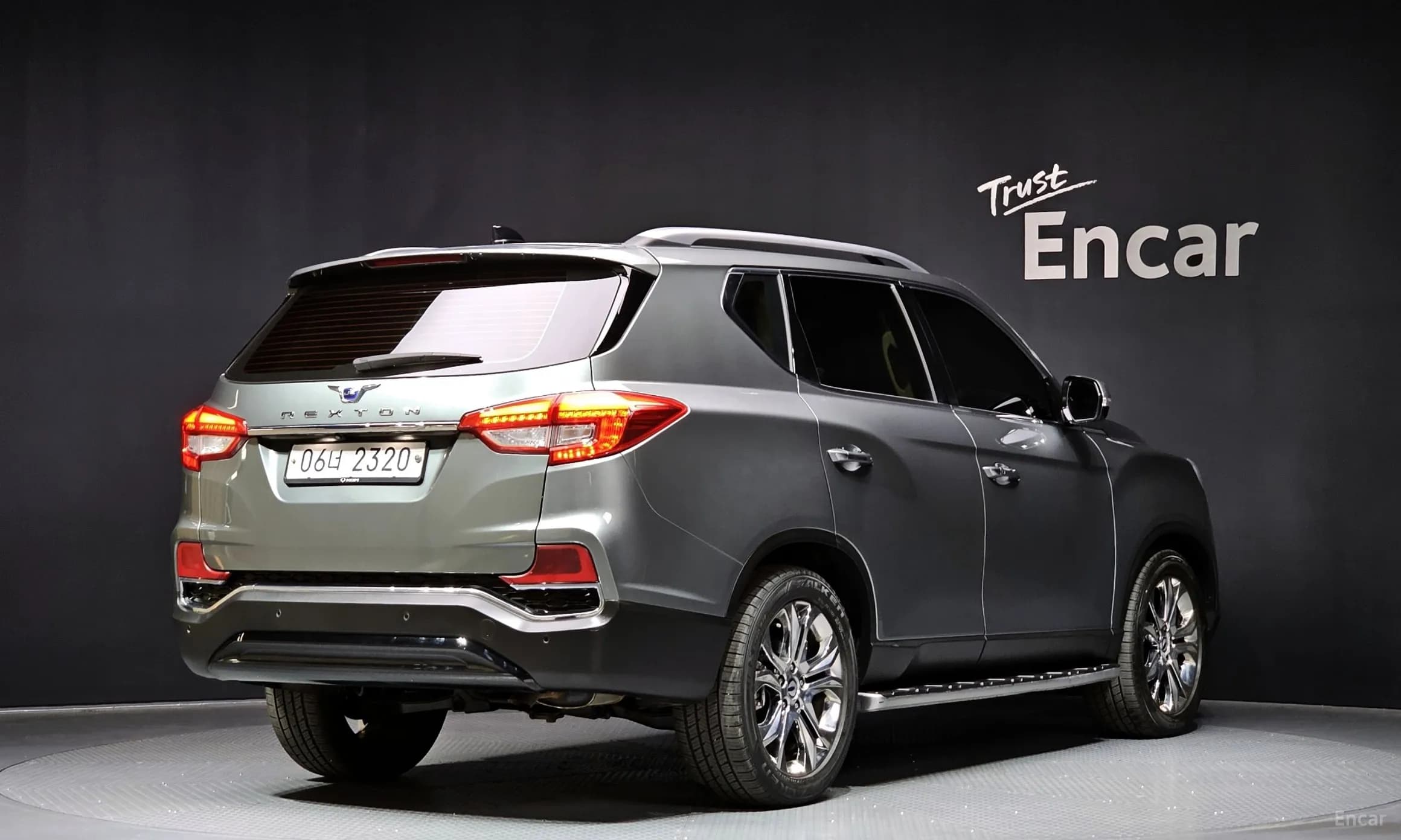 G4 Rexton