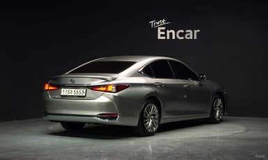 ES300h 7th Generation