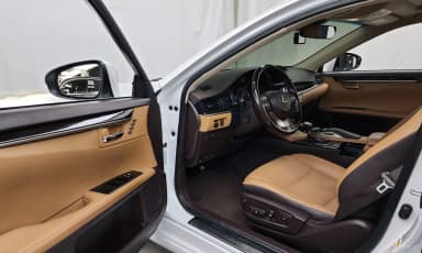 ES300h 7th Generation