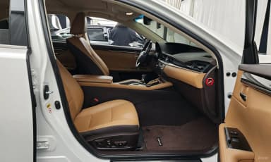 ES300h 7th Generation