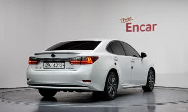 ES300h 7th Generation