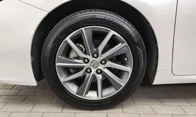 ES300h 7th Generation