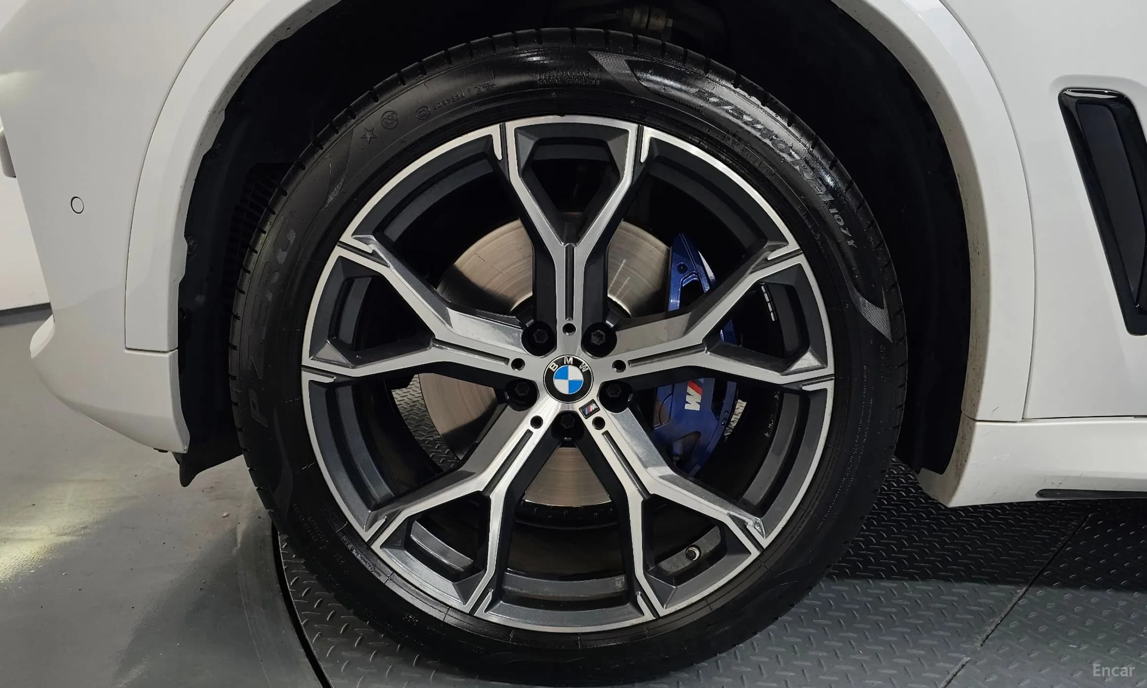 X5 (G05)