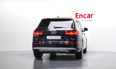 Q7 (4M)