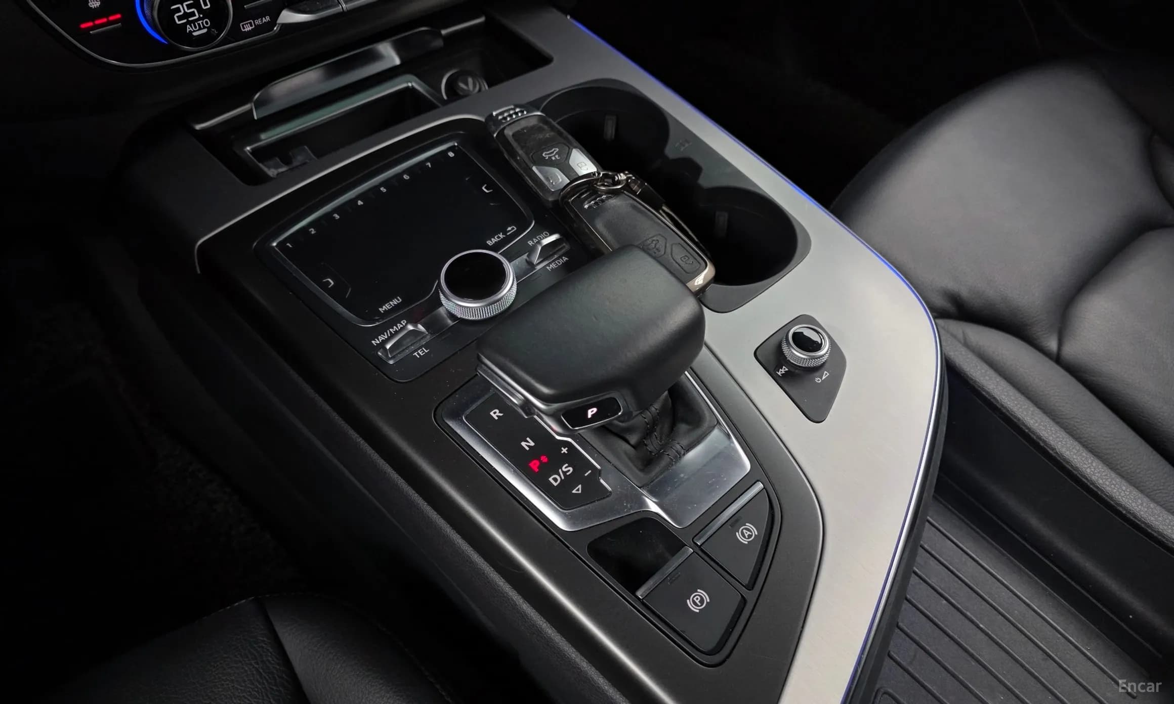 Q7 (4M)
