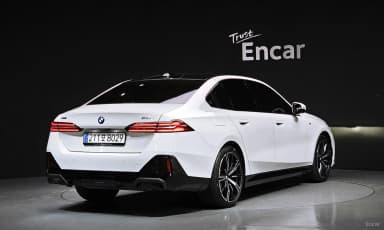 5 Series (G60)