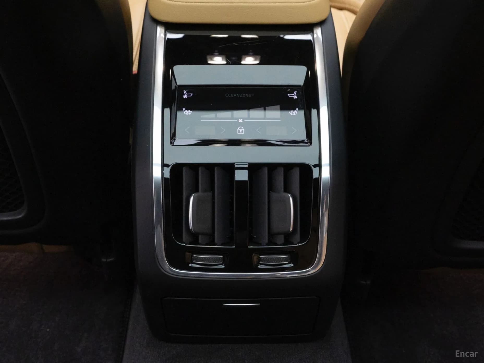 S90