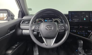 Camry (XV70)