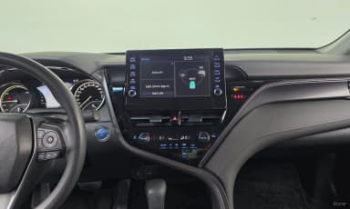 Camry (XV70)
