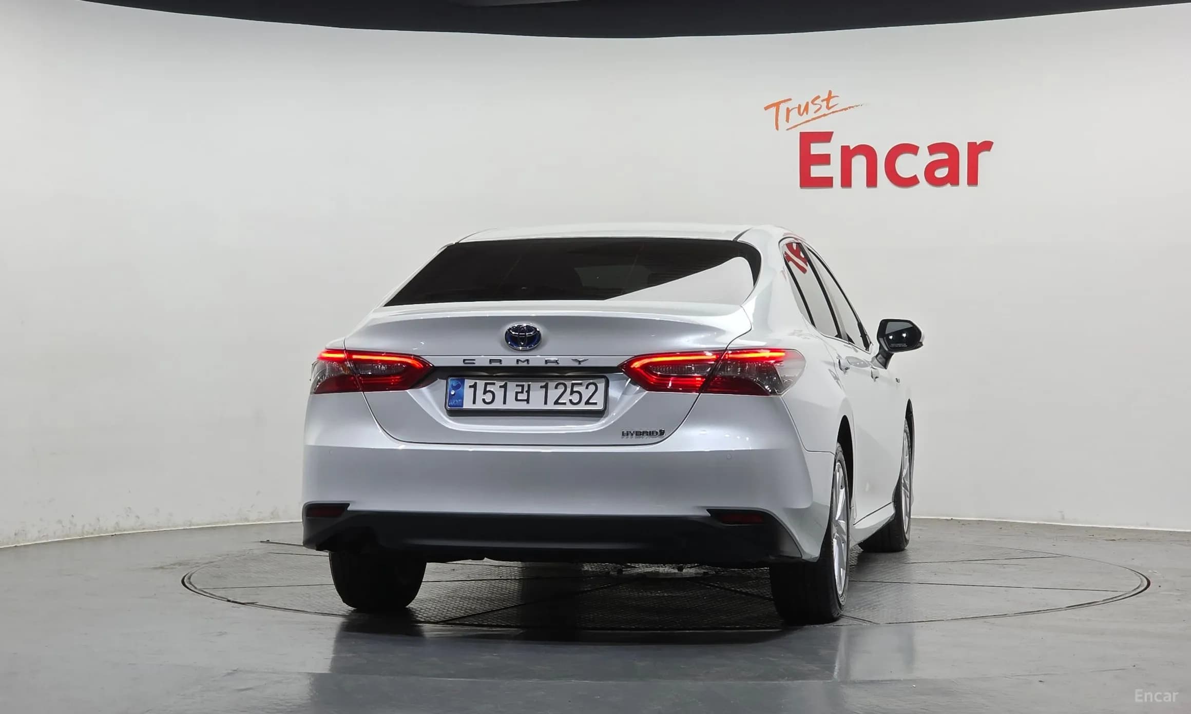 Camry (XV70)
