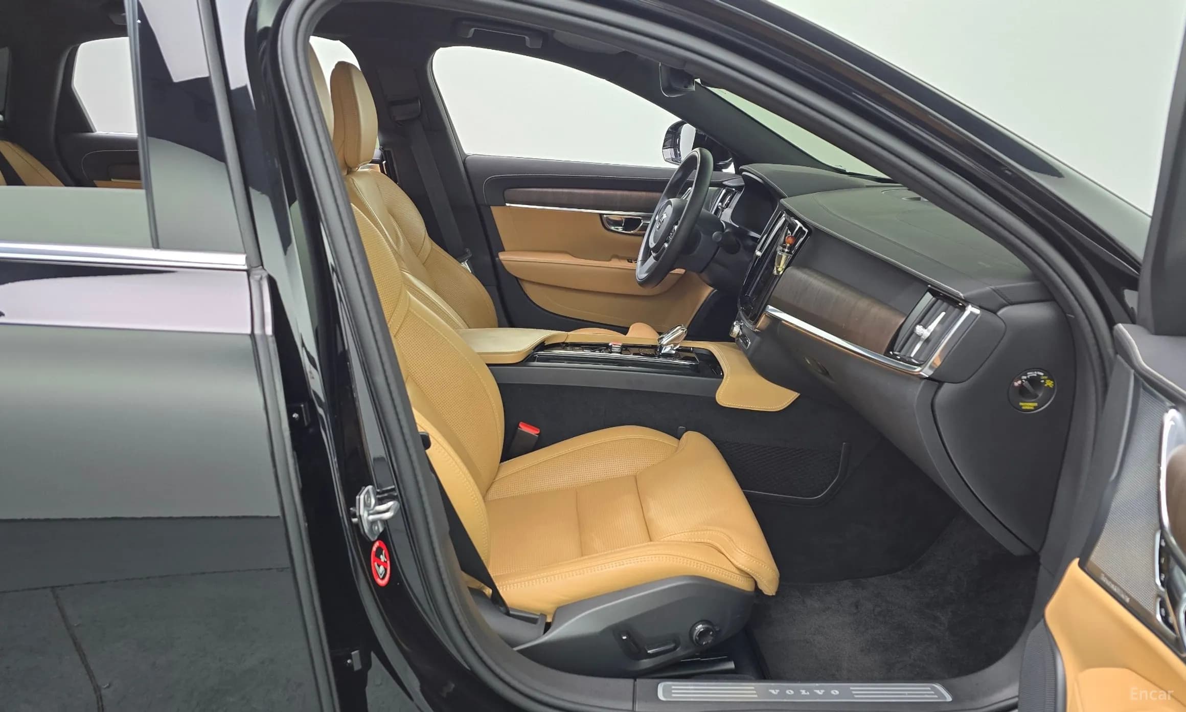 S90