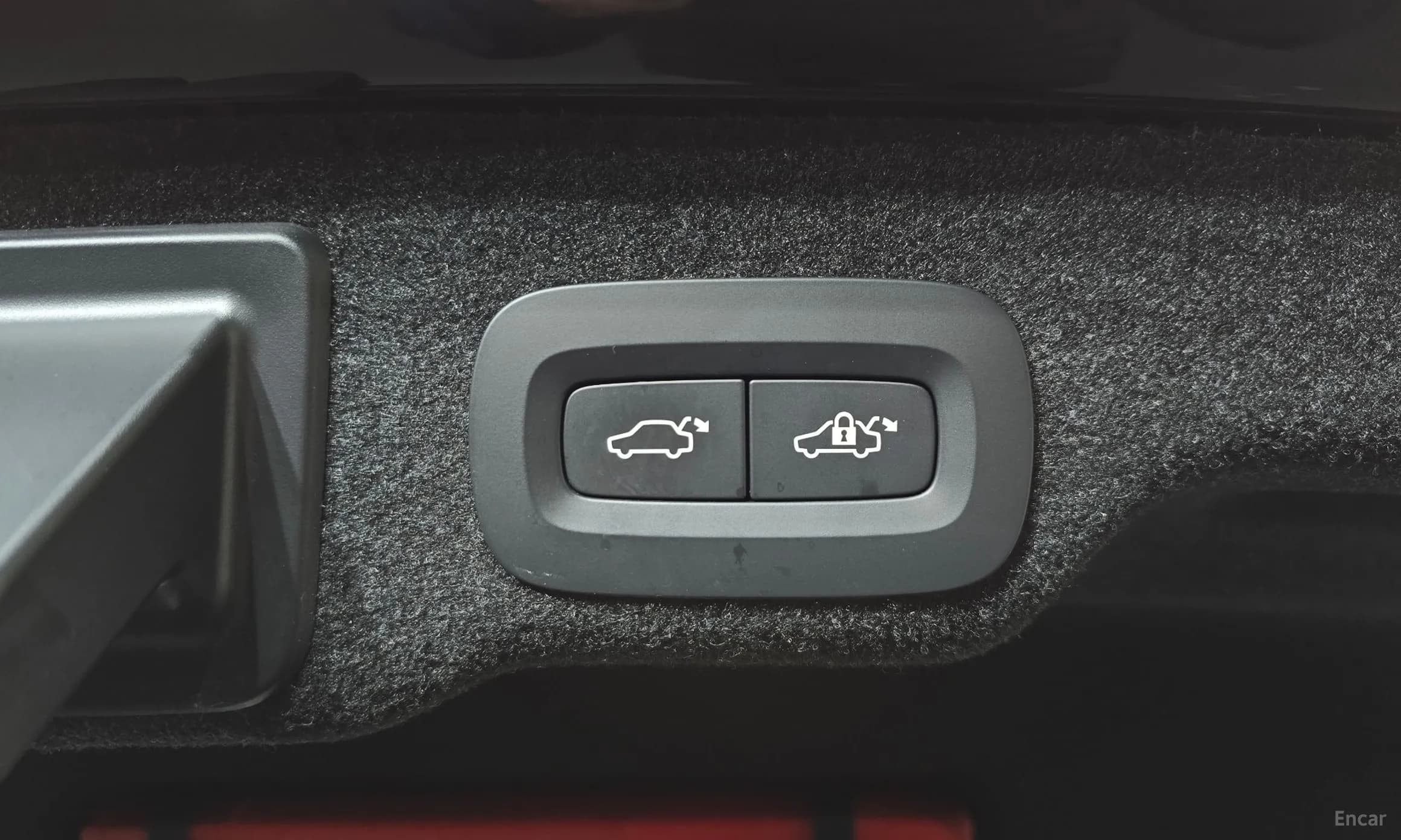 S90
