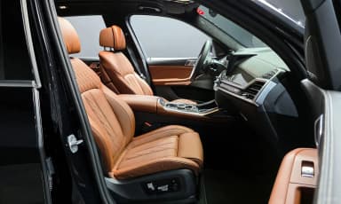 X7 (G07)