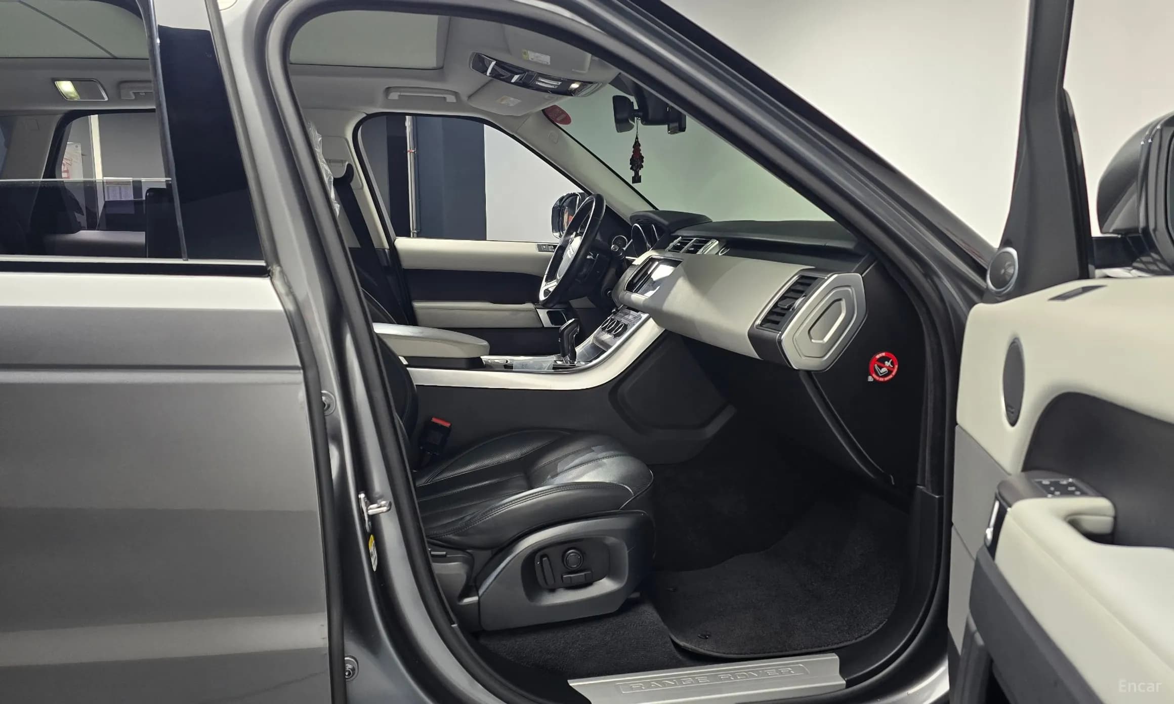 Range Rover Sport 2nd Generation