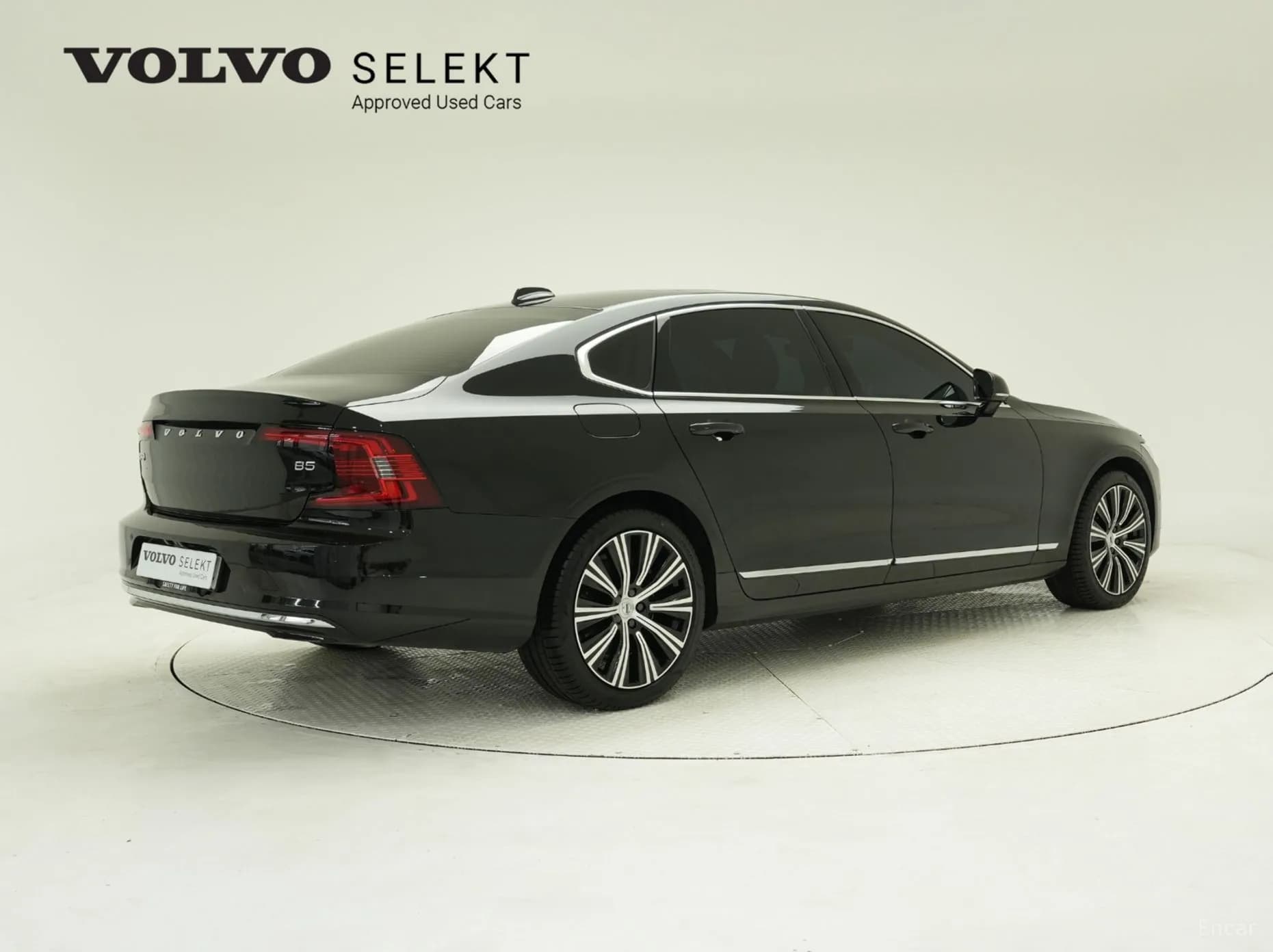 S90