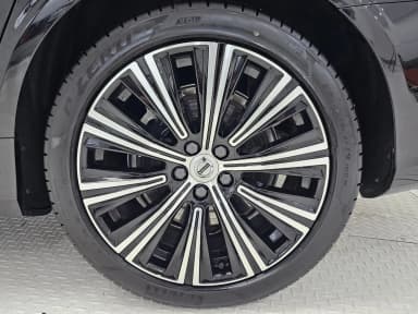 S90