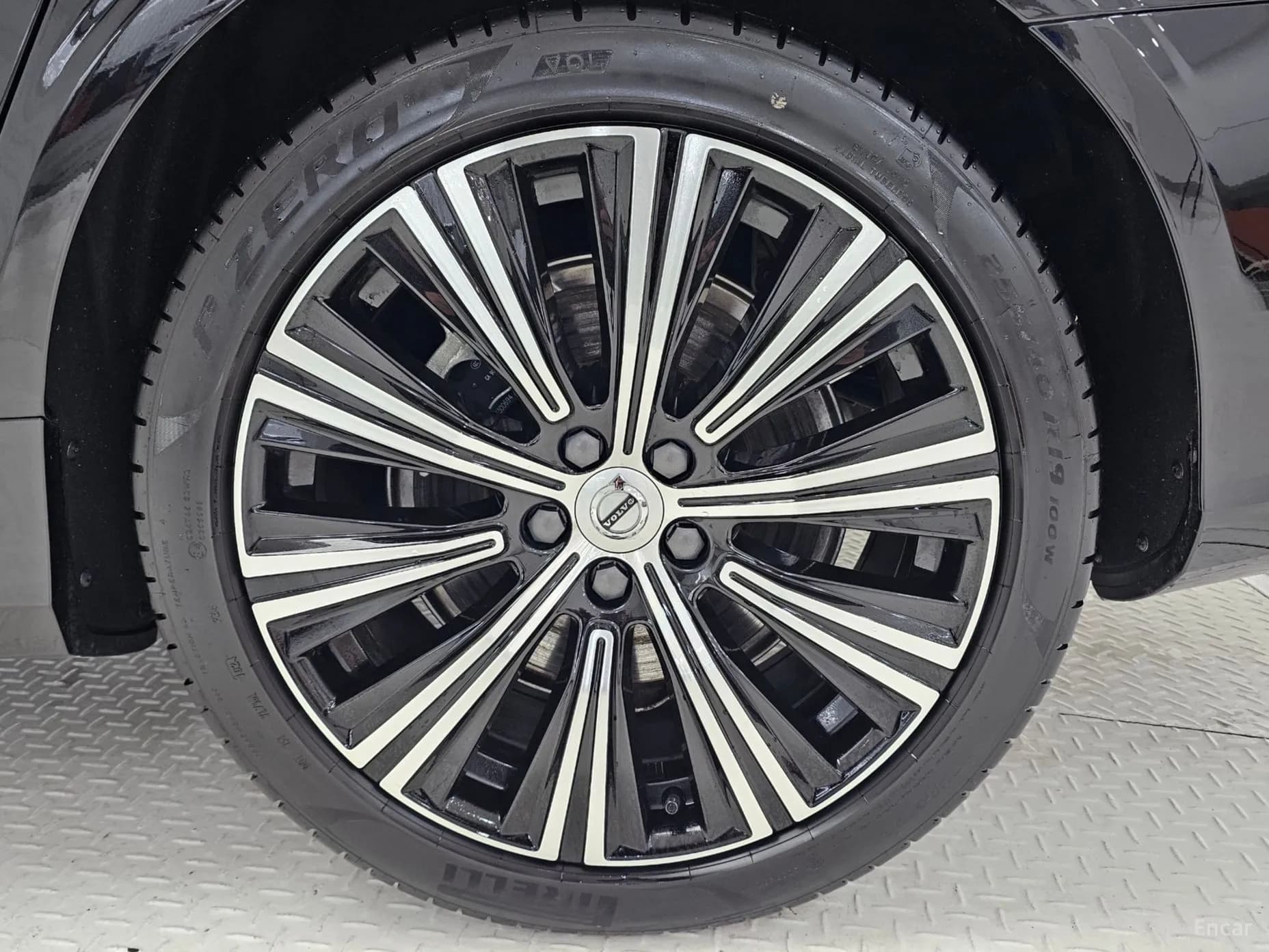 S90