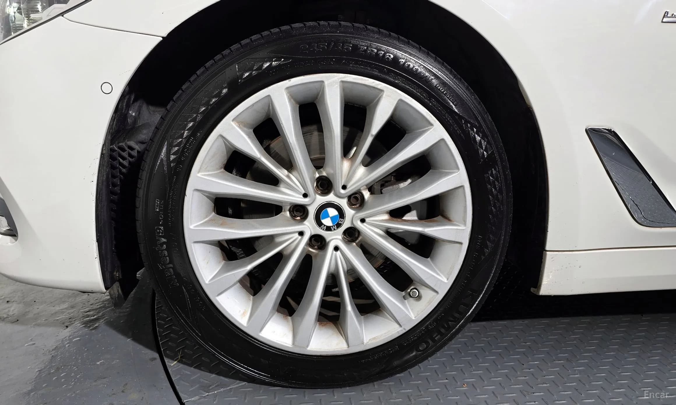 5 Series (G30)