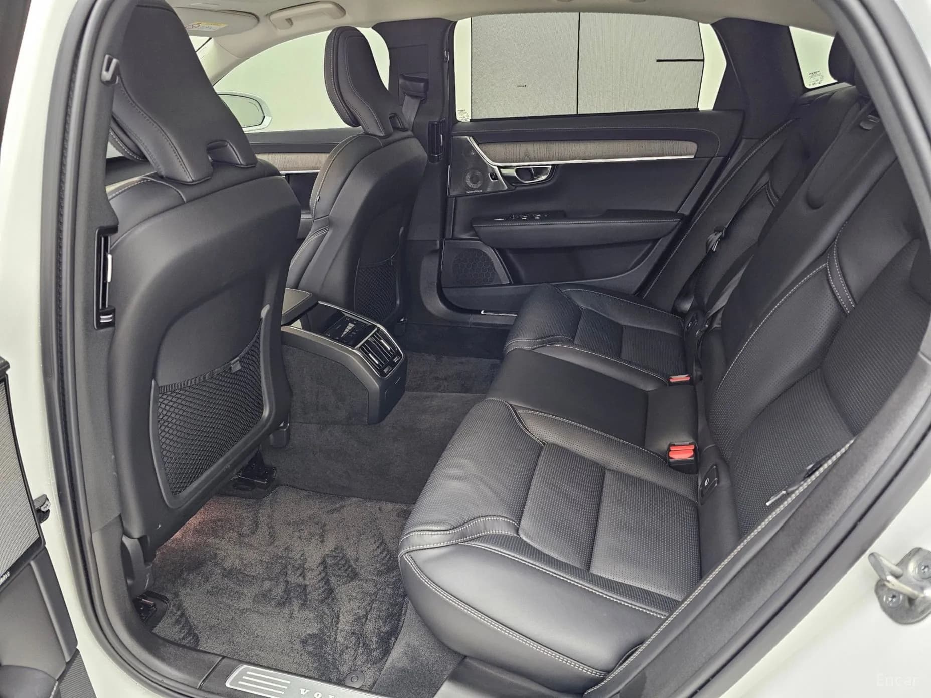 S90