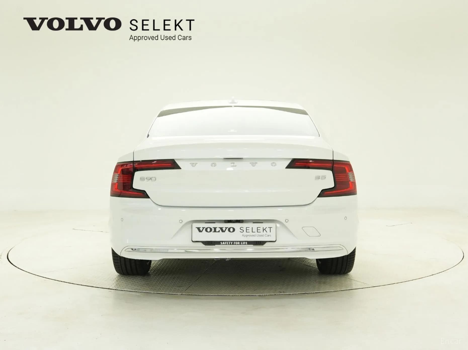 S90